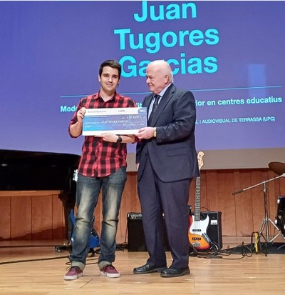 El doctorando del proyecto IAQ4EDU premiado con una Beca Tesis Doctoral